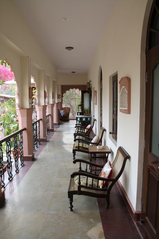 Badnor House - The Heritage Homestay Ajmer Ruang foto